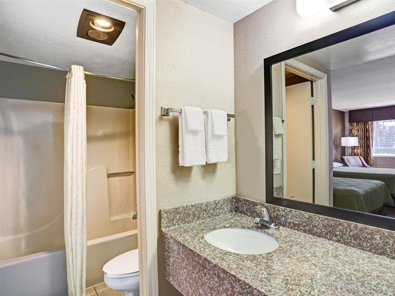 Motel 6 Atlanta Ga Atlanta Airport East מראה חיצוני תמונה