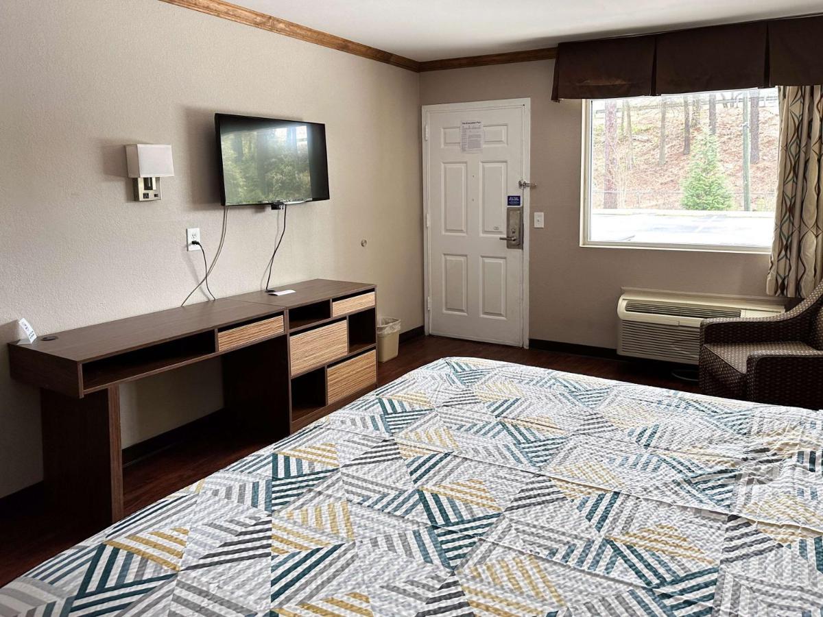Motel 6 Atlanta Ga Atlanta Airport East מראה חיצוני תמונה