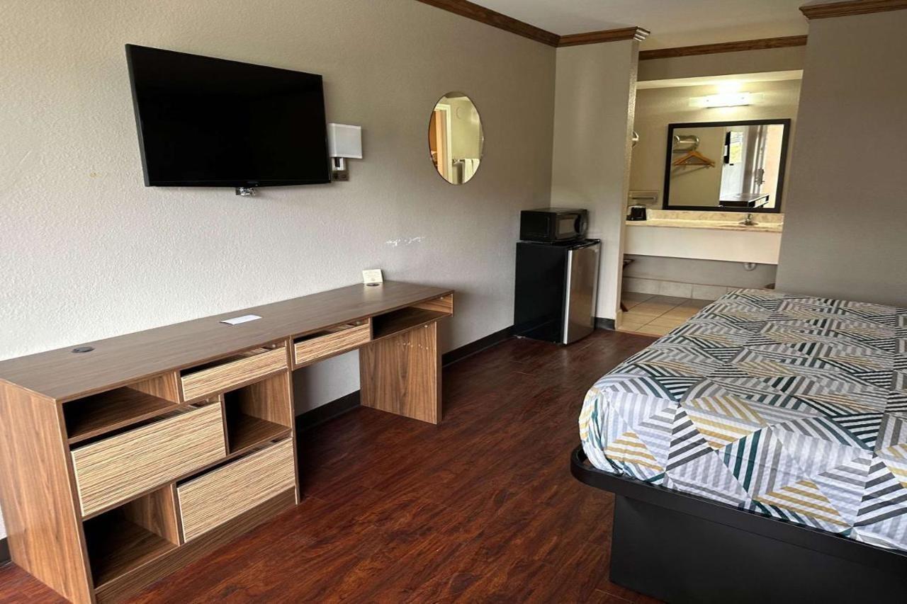 Motel 6 Atlanta Ga Atlanta Airport East מראה חיצוני תמונה