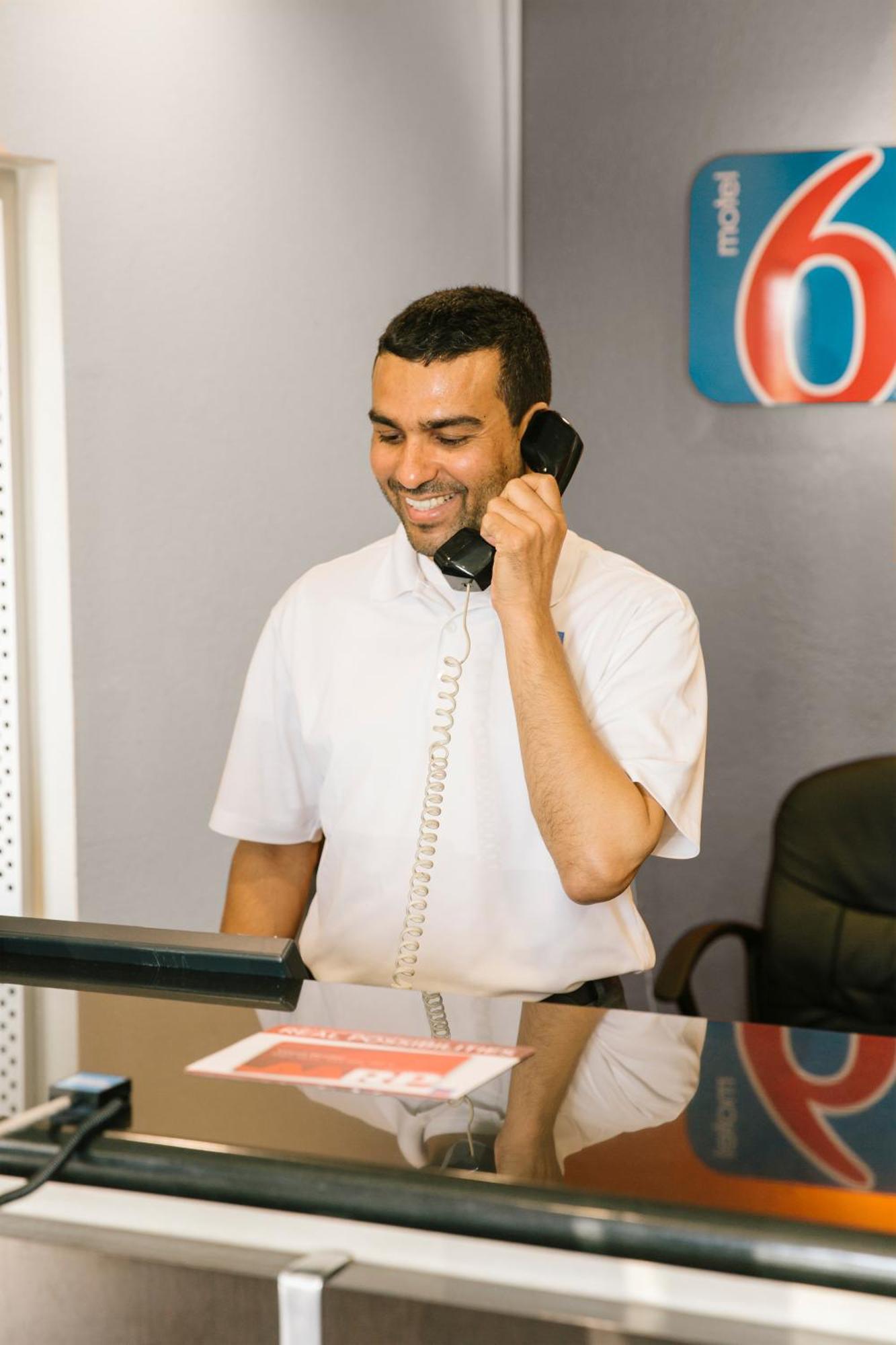 Motel 6 Atlanta Ga Atlanta Airport East מראה חיצוני תמונה