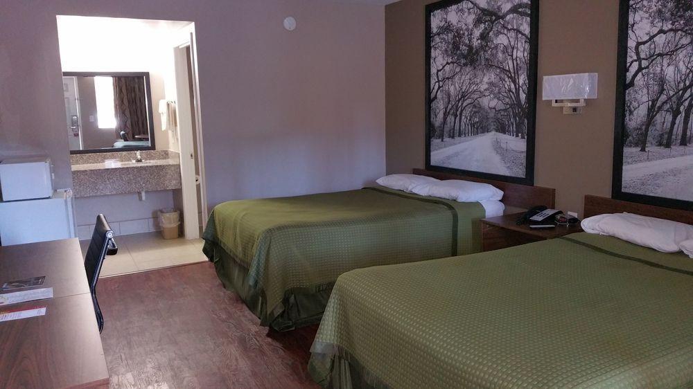 Motel 6 Atlanta Ga Atlanta Airport East מראה חיצוני תמונה